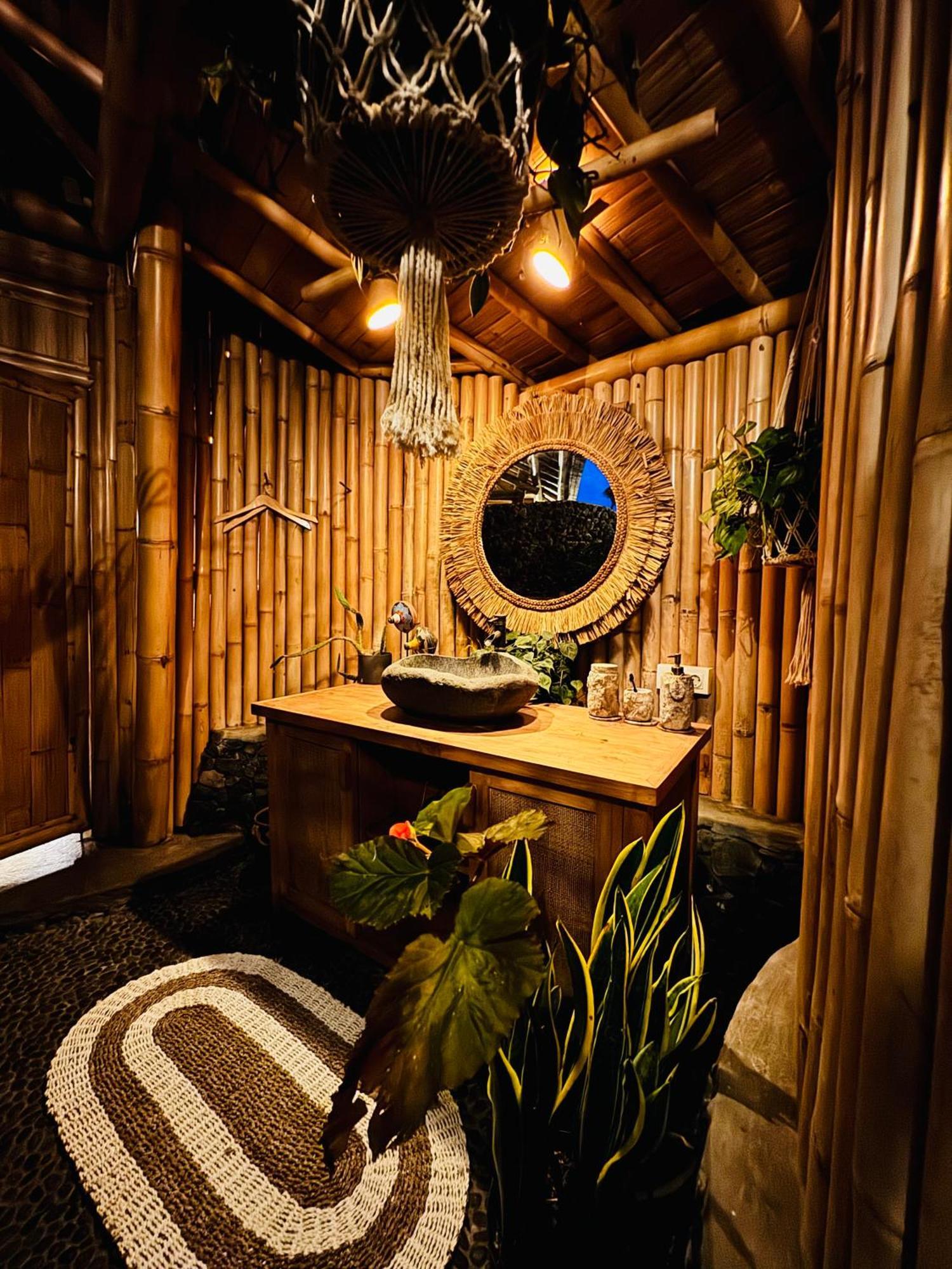 Villa Sidemen Luxury Nyan Bali - Bamboo House *