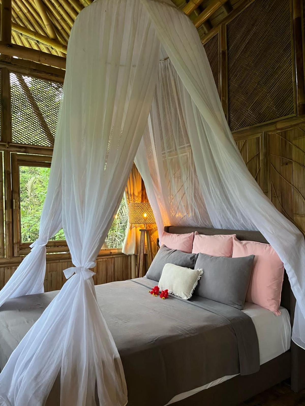 Sidemen Luxury Nyan Bali - Bamboo House Villa Selat